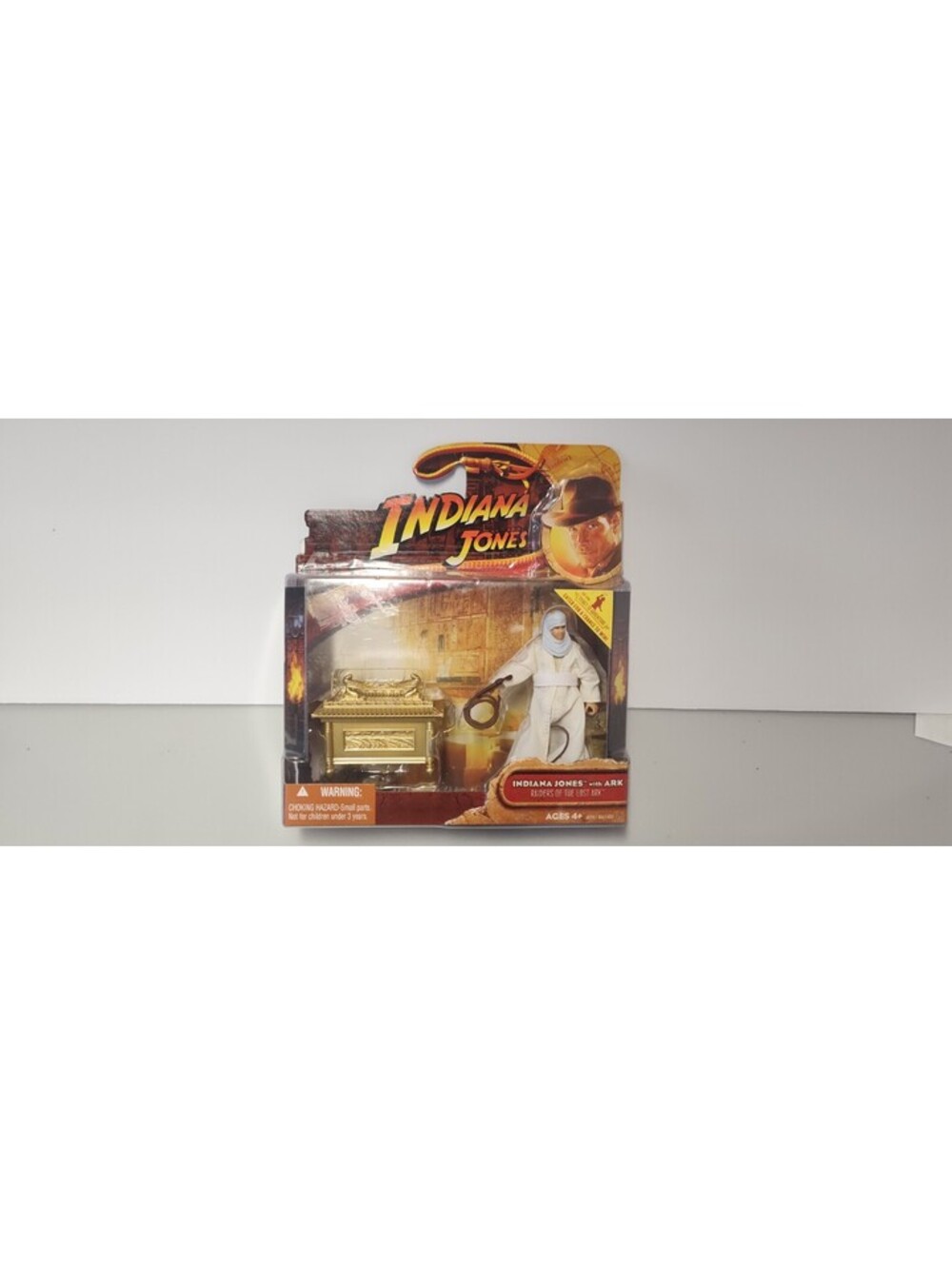Indiana Jones With Ark Raiders of the Lost Ark Hasbro 2008 Action Figure NIB